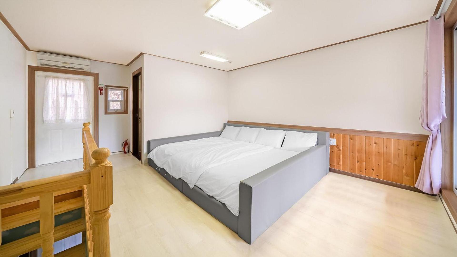 Hotel Hongcheon Byeolkaem Kidspulbilla Chambre photo